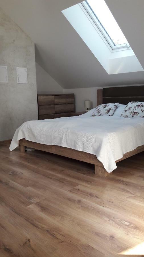 Apartman Za-Ka 1 Ubytovani Litovel Cervenka Bagian luar foto