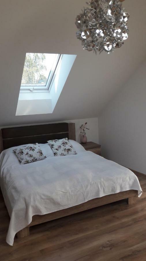 Apartman Za-Ka 1 Ubytovani Litovel Cervenka Bagian luar foto